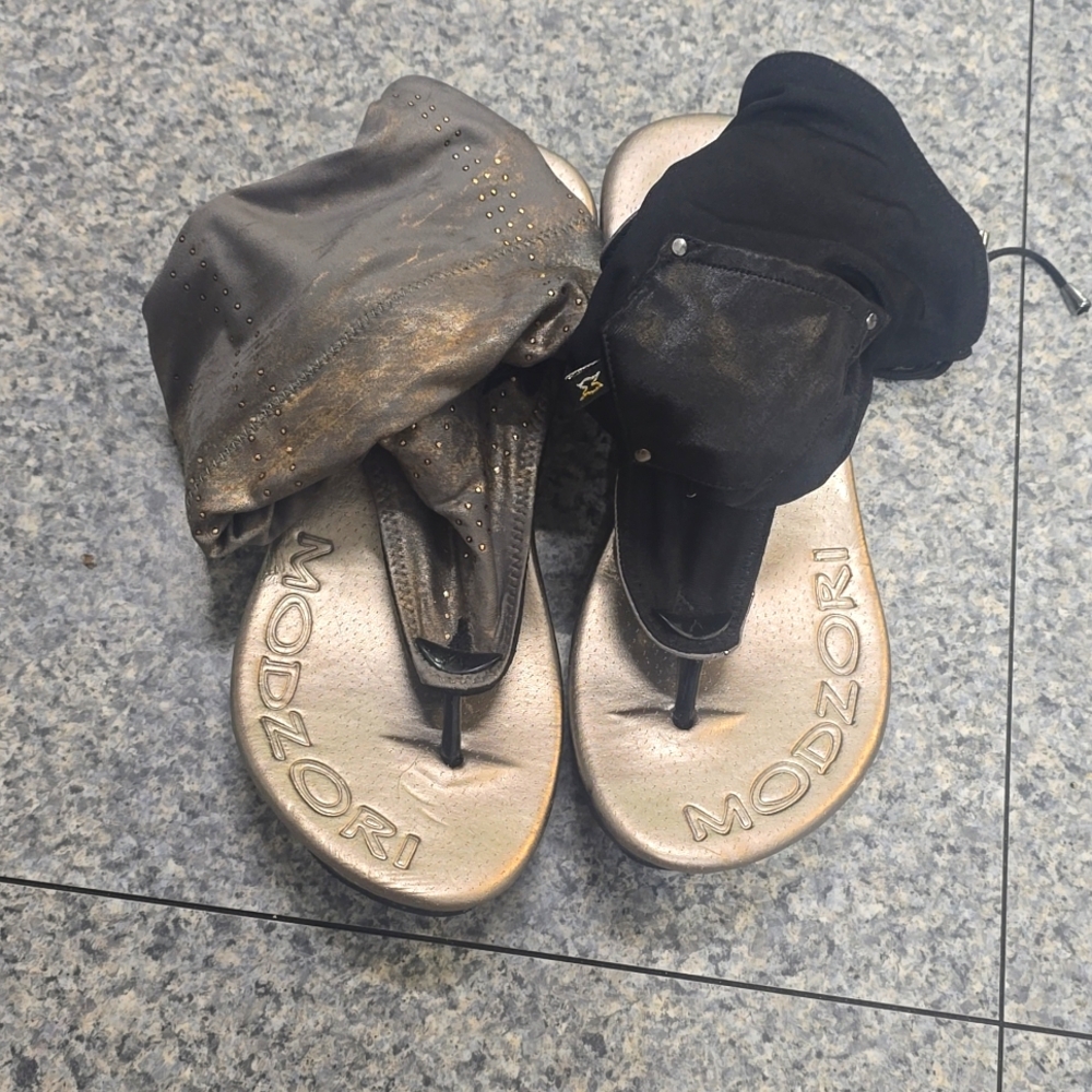 Modzori Reversible Wedge Sandals, size 6